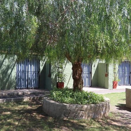 Die Windpomp Gastehuis Beaufort West Luaran gambar