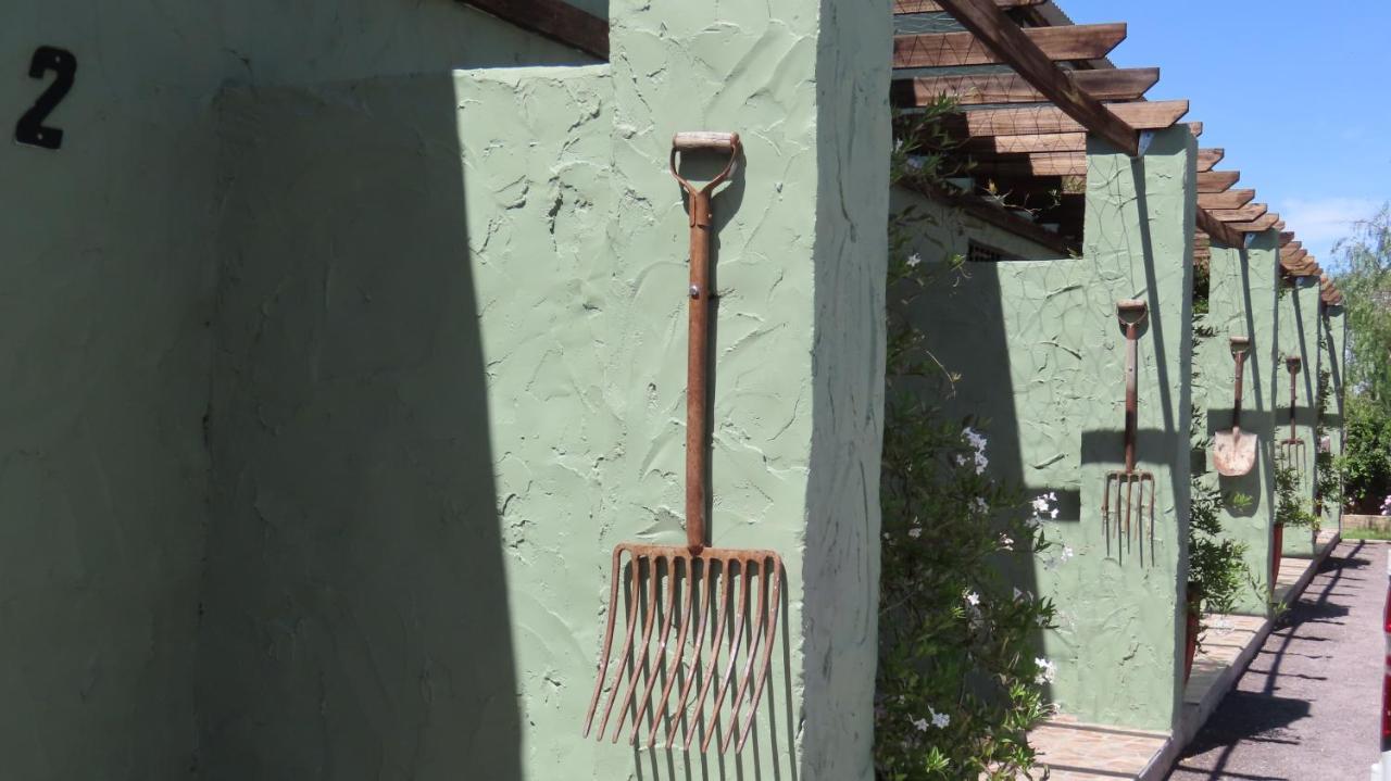 Die Windpomp Gastehuis Beaufort West Luaran gambar