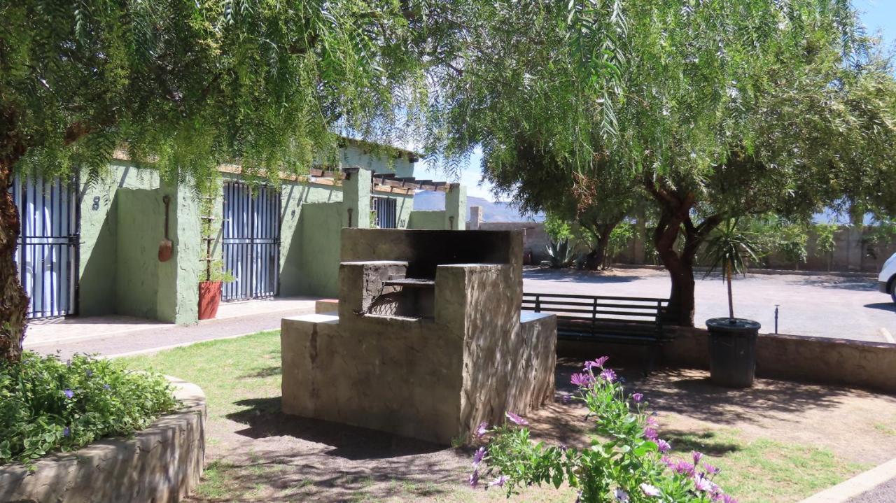 Die Windpomp Gastehuis Beaufort West Luaran gambar